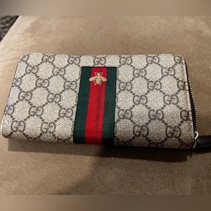 Gucci Bee Wallet